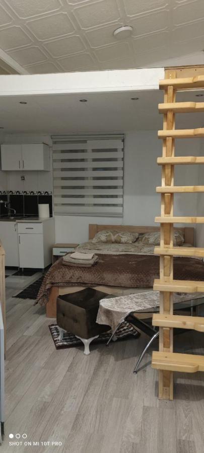 Small Apartment Private Bathroom Strong Wi-Fi Belgrado Esterno foto